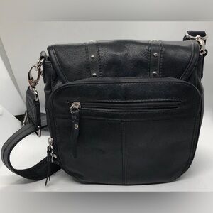 Gun Tote'n Mamas Conceal Carry Cross Body Purse Black Leather Stud Accents EUC